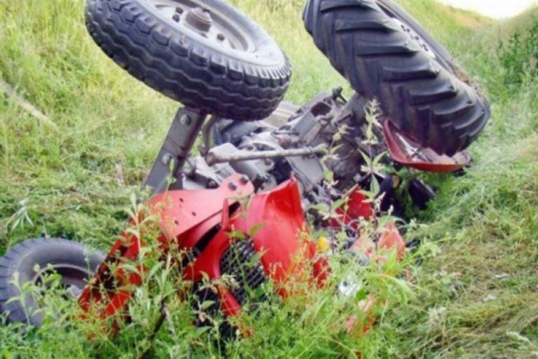 JUČER U PREVRTANJU TRAKTORA STRADALA ŽENA, SUPRUG USPIO ISPLIVATI IZ RIJEKE: PRIJE 13 GODINA POGINUO IM I UNUK