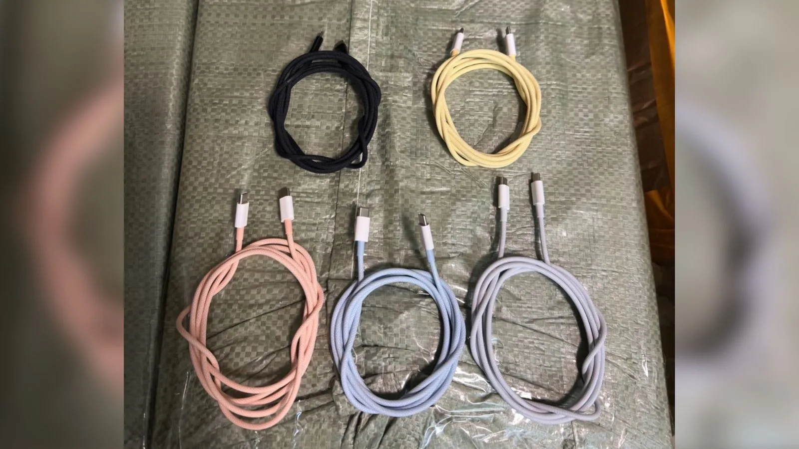 iPhone 15 u prodajnom pakiranju donosi USB Type-C kabel