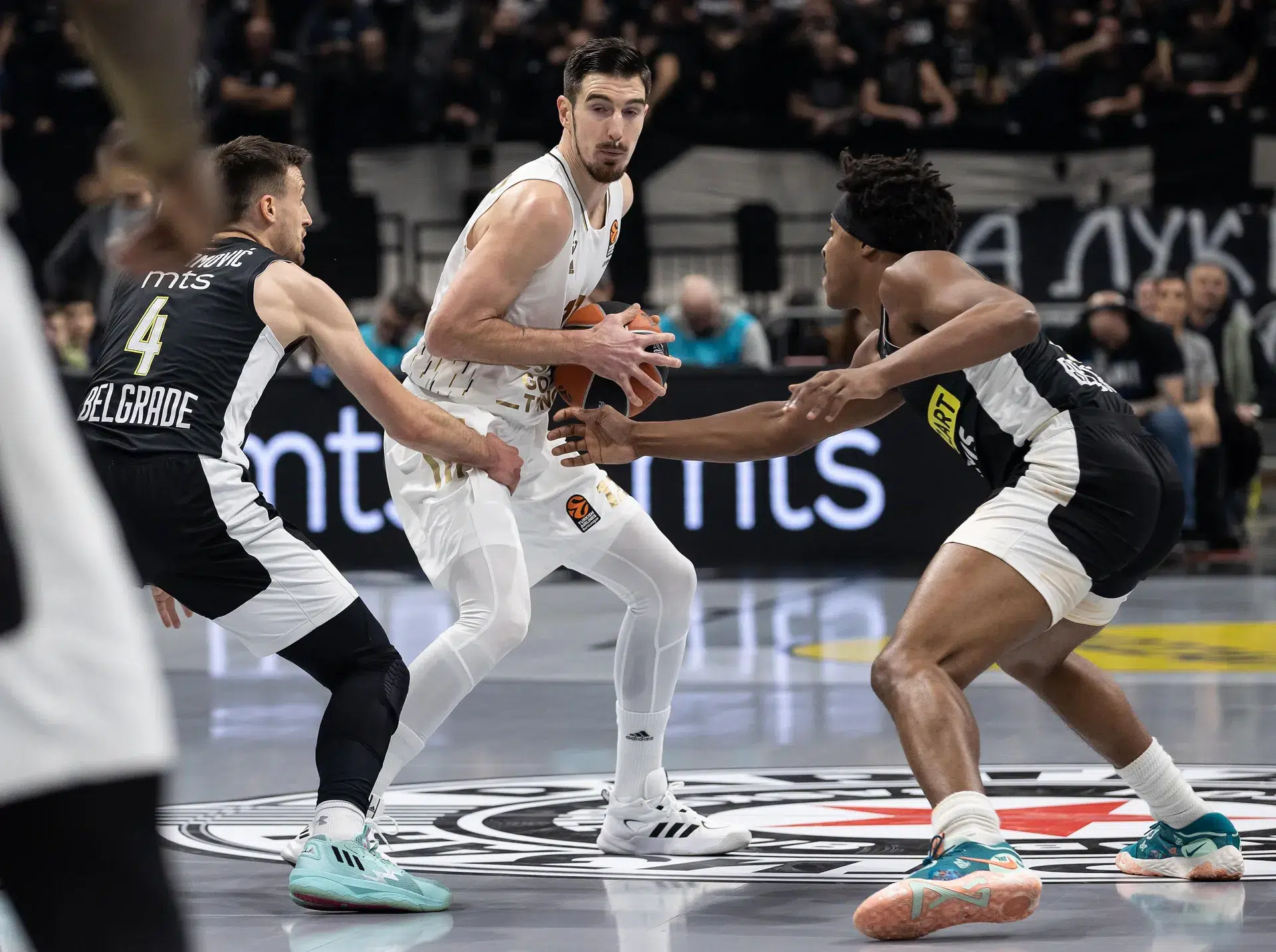 Asvel nastavlja da se pojačava igračima koji su igrali u Srbiji, Toni Parker oduševljen