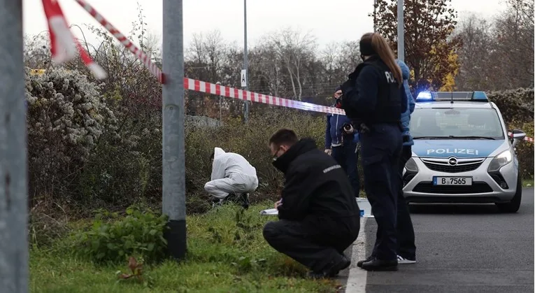 DRŽAVLJANIN SRBIJE U NJEMAČKOJ POKUŠAO ZAKLATI DJEVOJKU: IZBO JE PO VRATU, PA POBJEGAO