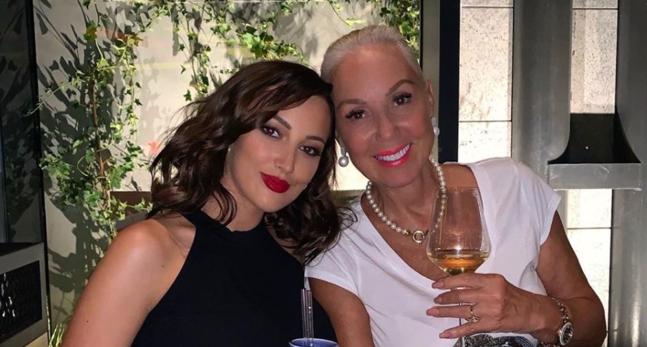 Lepa Brena je imala šta da kaže o snajki Aleksandri: Ona spada u mlade snage, kao i ostali pjevači
