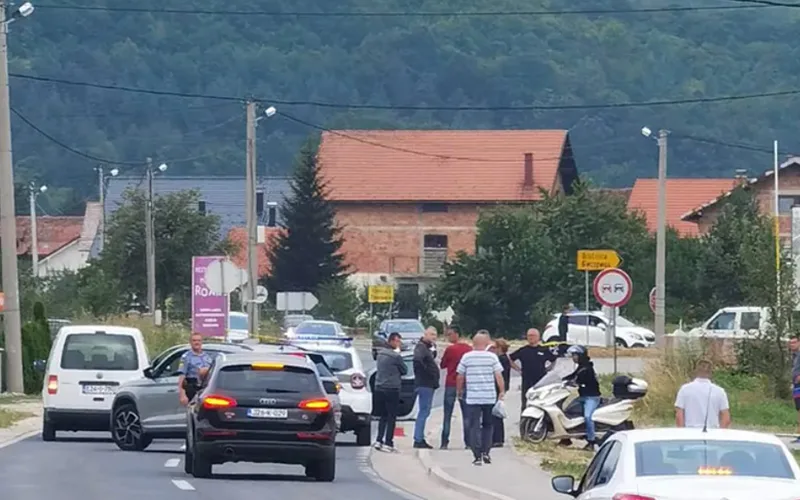 PORODICA PETROVIĆ OSMISLILA PAKELI PLAN: MJESEC DANA SAKRIVALI NESREĆU, PJEVAČ PJEVAO PO KAFANAMA I SVADBAMA