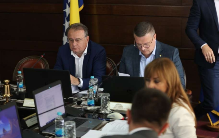 Vlada FBiH usvojila Program za dodjelu kredita privrednim društvima
