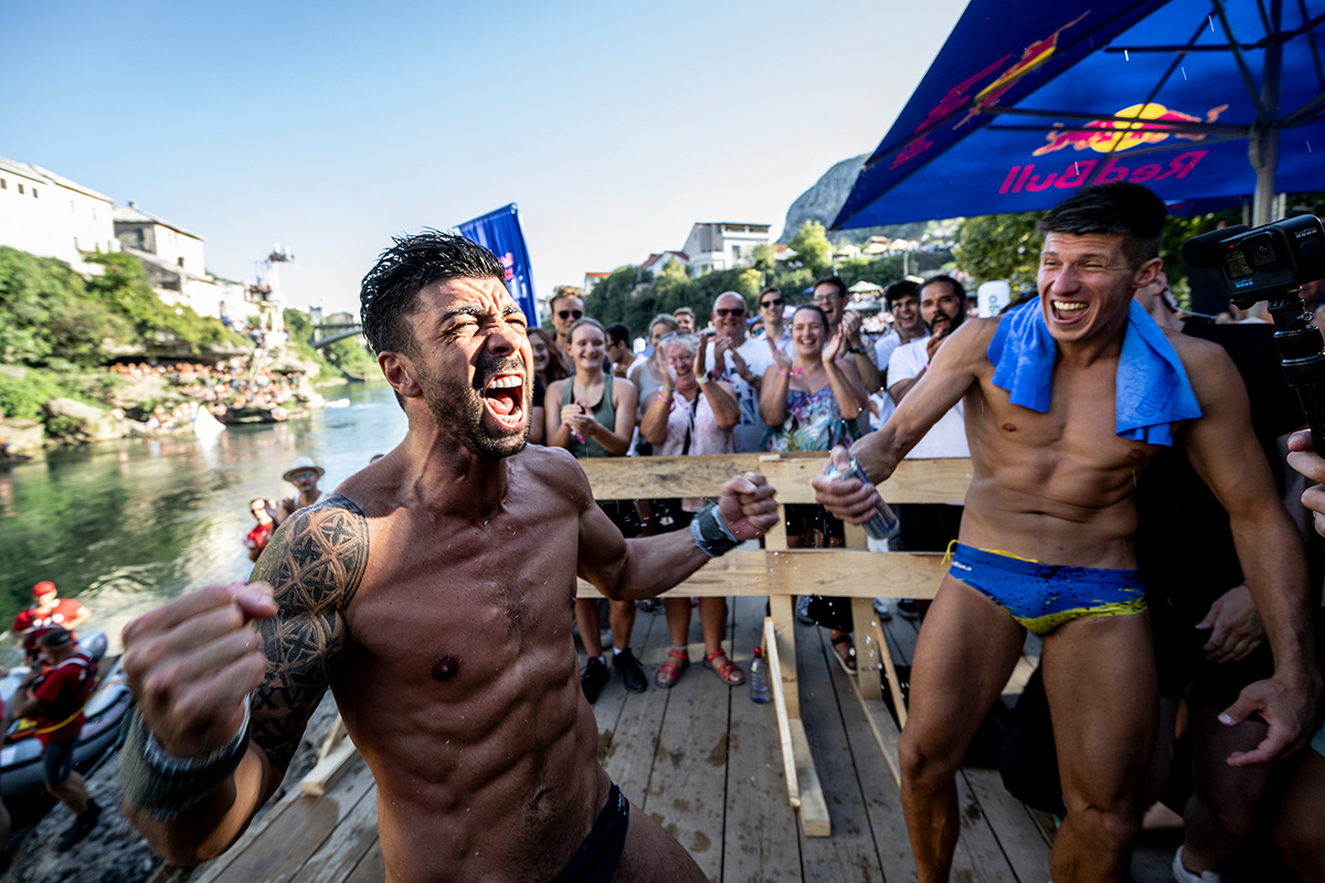 TRI UZBUDLJIVA LJETNA DANA: OVO SU NAJBOLJI TRENUCI RED BULL CLIFF DIVINGA U MOSTARU