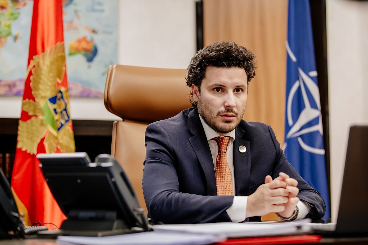 OTKRIVENA PREVARA: BURNO U CRNOJ GORI, DRITAN ABAZOVIĆ U CENTRU SKANDALA