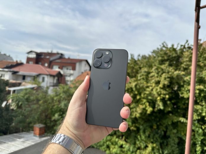 1695413163 692 Sto Oznacuje Vrijeme 941 Na Promo Materijalima Iphone Telefona