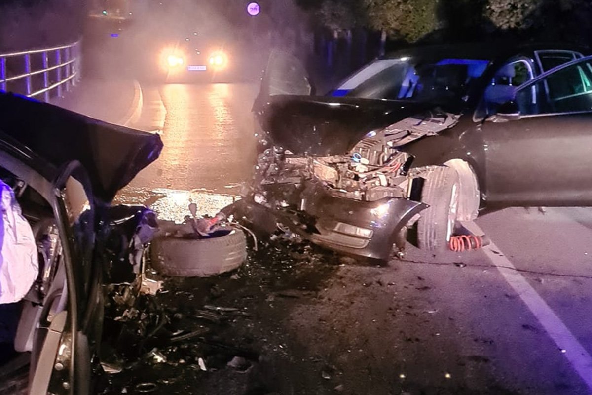 ŠESTORO POVRIJEĐENIH U SUDARU TRI VOZILA U TUZLI: MEĐU NJIMA I DVOJE DJECE