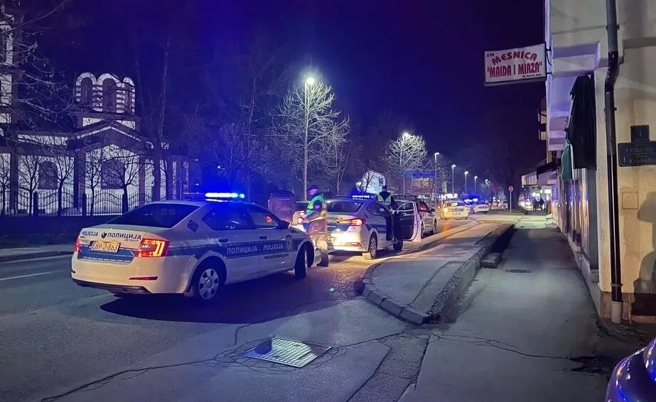 ADIS PRIJETIO POLICAJCIMA BOMBOM I DOBIO ČETIRI MJESECA ZATVORA