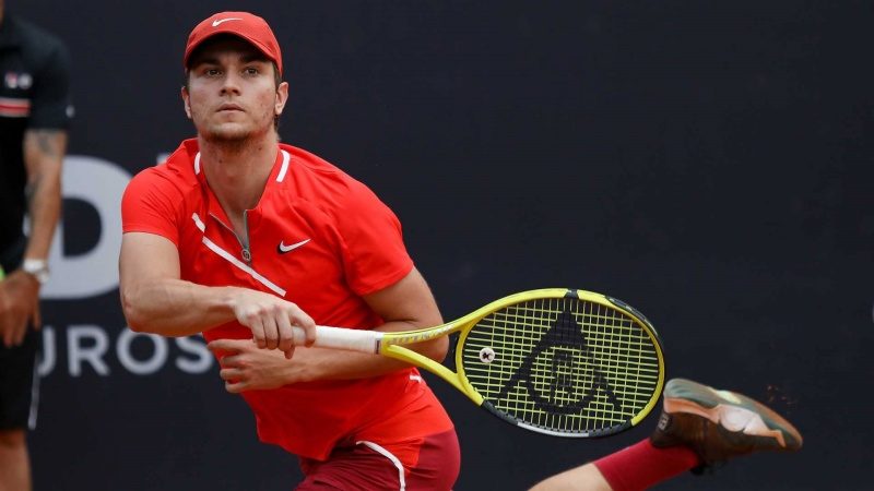 ATP Chengdu: Kecmanović u drugom kolu