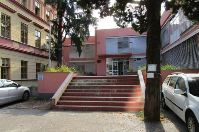 Mostarcu Odreden Pritvor Prijetio Bivsoj Djevojci Otmicom I Ubistvom