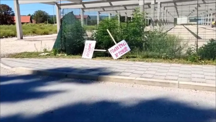 PODRŠKA DODIKU ZAVRŠILA U SMEĆU: Dobojlija sve snimio – “Da li je Doboj grad heroj? Doboj je grad slučaj” (VIDEO)