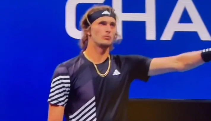 SKANDAL NA US OPENU! ZVEREV PREKINUO MEČ SRAMOTNIH POVIKA IZ PUBLIKE: IZBACITE GA, VELIČA HITLERA