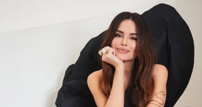 Severina je sina Aleksandra ispratila u šesti razred, prizor ispred škole mnoge je rastužio