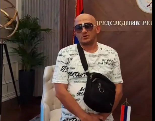 Snimak iz Palate RS: Pozdrav Halida Muslimovića i Mile Kitića iz Dodikovog kabineta