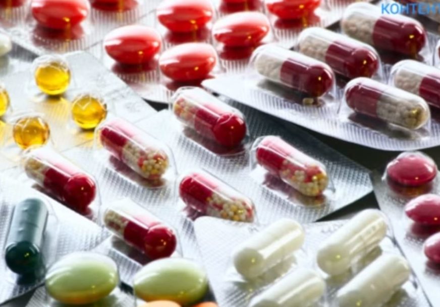 TREBA LI UZIMATI PROBIOTIKE S ANTIBIOTICIMA? NOVO ISTRAŽIVANJE IMA ODGOVORE