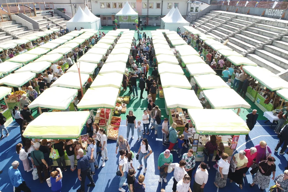 FOTO: Food fest u Konjicu privukao goste iz svih krajeva BiH