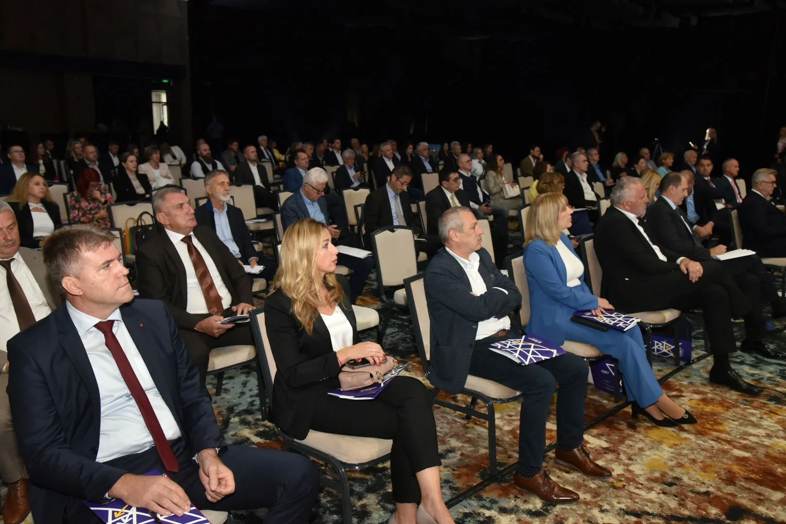 Konferencija UPFBiH: FBiH i BiH kasne sa fiskalnim i reformama tržišta rada – Business Magazine