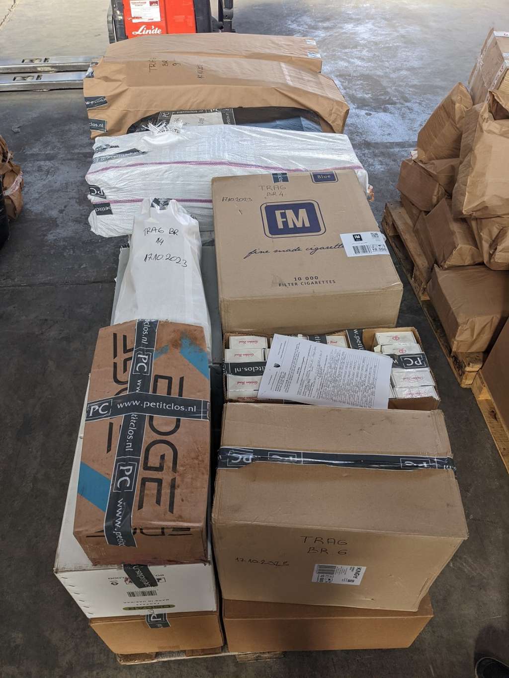 UIO I SIPA: ODUZET DUHAN I CIGARETE U VRIJEDNOSTI OD 288.750 KM