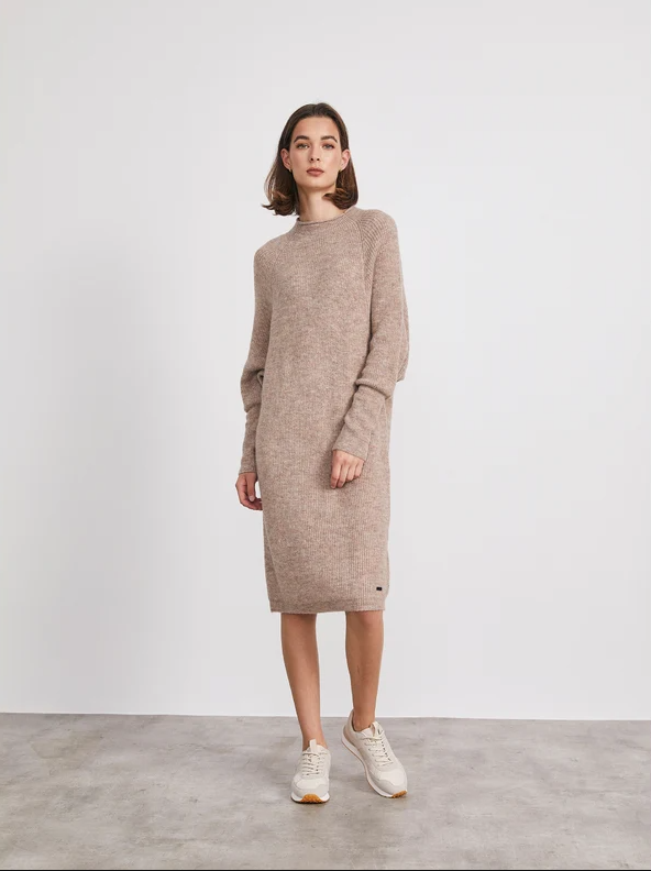 Nepogrješiva modna investicija ove sezone: Pletene haljine kojima ćete se vraćati sve do proljeća
