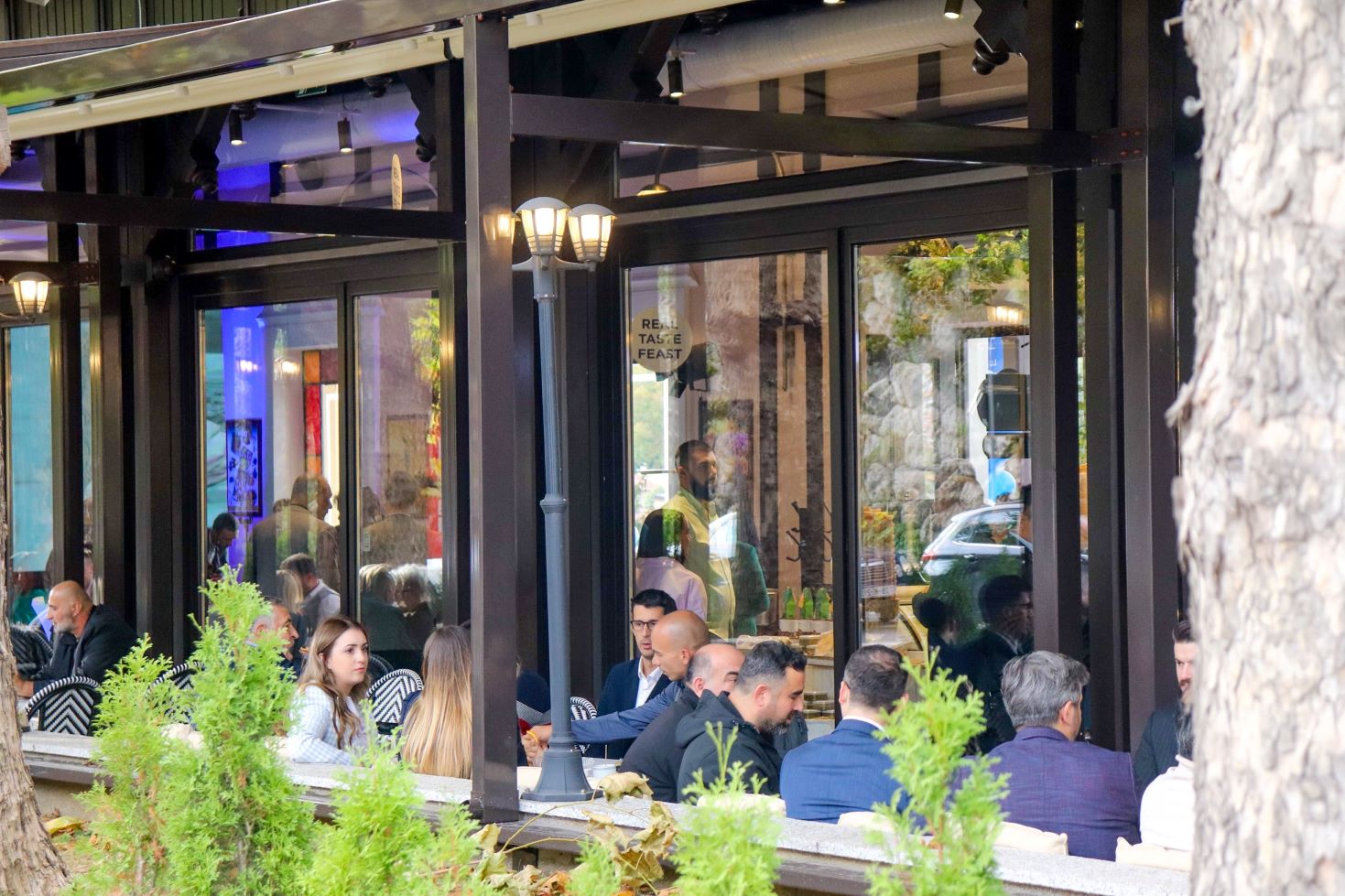 U objektu Bistričke stanice u Sarajevu svečano otvoren turski restoran svjetskog renomea “Mado” – Poslovne novine