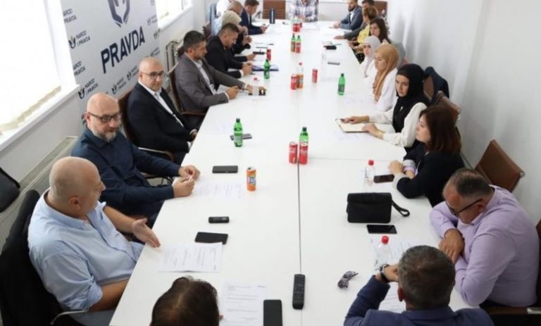 Narod i Pravda Sarajevo: Prebrojavanje stranačkih „krvnih zrnaca“ u povratničkim udruženjima je pogubna politika