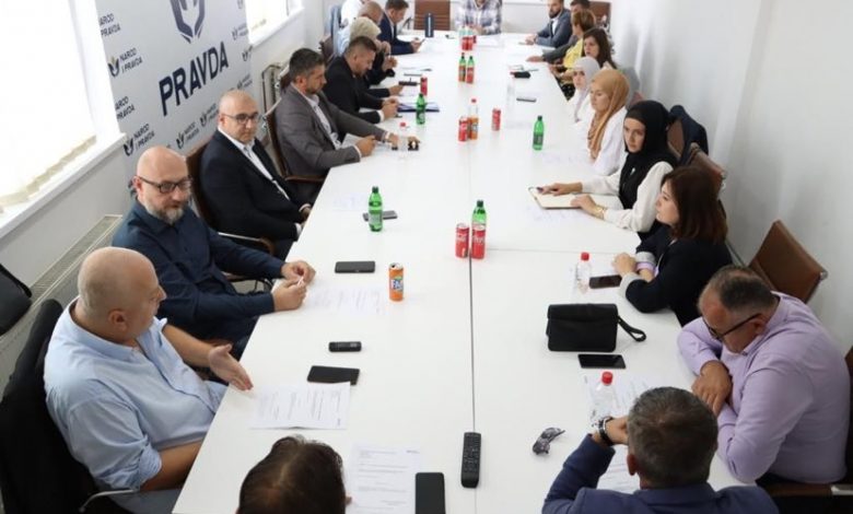 Narod i Pravda Sarajevo: Prebrojavanje stranačkih „krvnih zrnaca“ u povratničkim udruženjima je pogubna politika