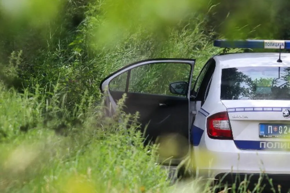 OTAC METLOM ISTUKAO DVANAESTOGODIŠNJAKINJU JER SE VIĐALA SA STARIJIM MUŠKARCEM