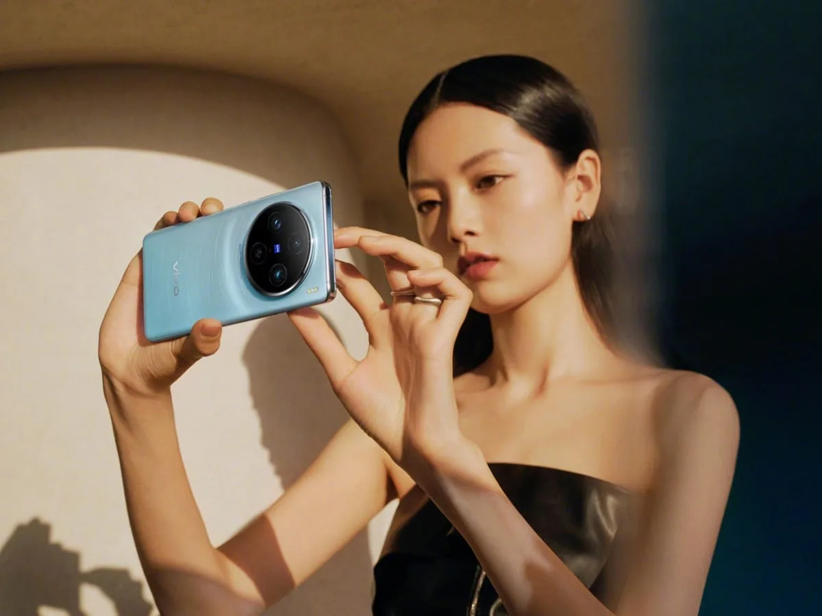 Vivo X100 na promo materijalu