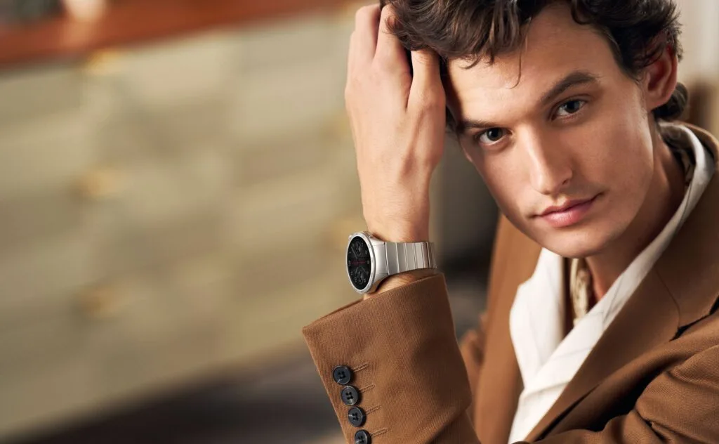 HUAWEI WATCH GT 4 pametni sat od sada dostupan i u srebrnoj boji