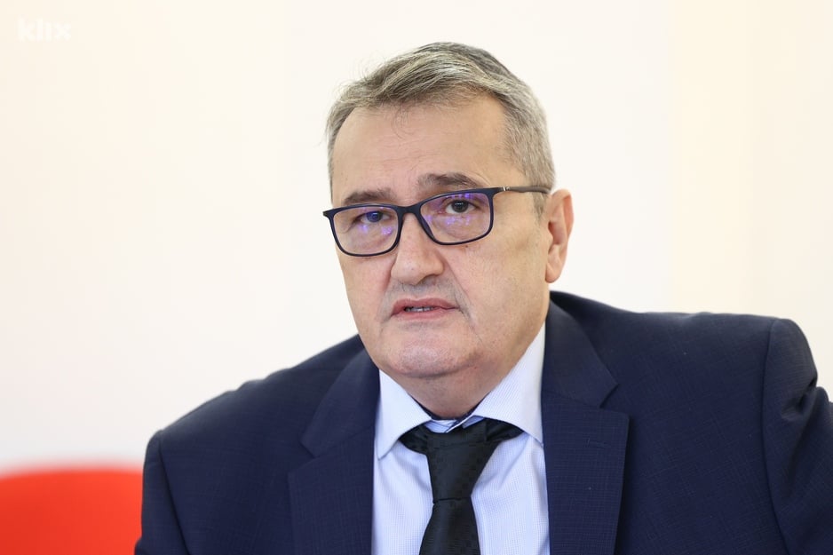 Implementacija Zakona o zabrani pušenja: Lokali manji od 50 kvadrata imaju pravo izbora