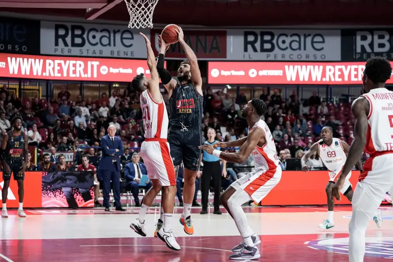 TRENER VENECIJE BJESAN: FIBA ​​je ponizila sve nas koji radimo ispod radara dopustivši Kaboklu da igra u Partizanu!