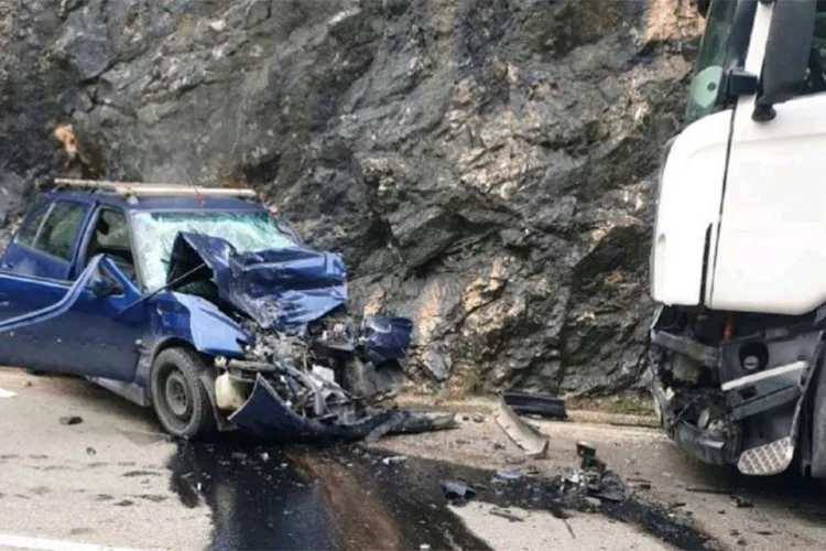 Tragedija kod Mrkonjić Grada: Dijete poginulo u sudaru, povrijeđena cijela obitelj