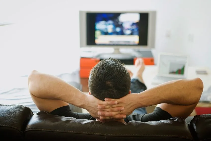 Rođeni u ovih 5 znakova Novu godinu najradije bi dočekali kod kuće uz filmove