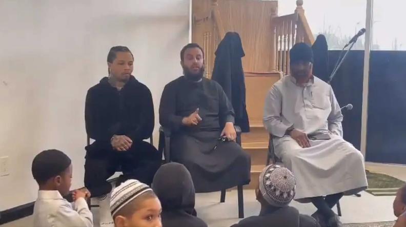 Jedan od najjačih ljudi na svijetu prešao na islam, uzeo ime Abdul Wahid i sada ga vrijeđaju: “Musliman iz Amazonije”