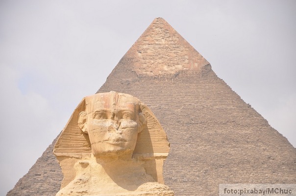 sfinga egipat piramide