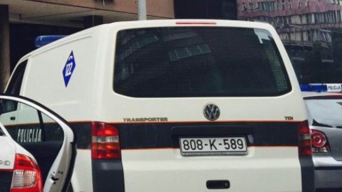 Munjevita Akcija Mup A Zdk U Kaknju Pretresi Na 14 Lokacija
