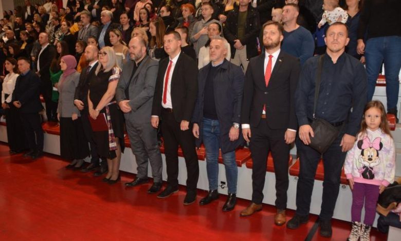 Svečanom akademijom obilježena 53. godišnjica postojanja OŠ ‘’Umihana Čuvidina’’