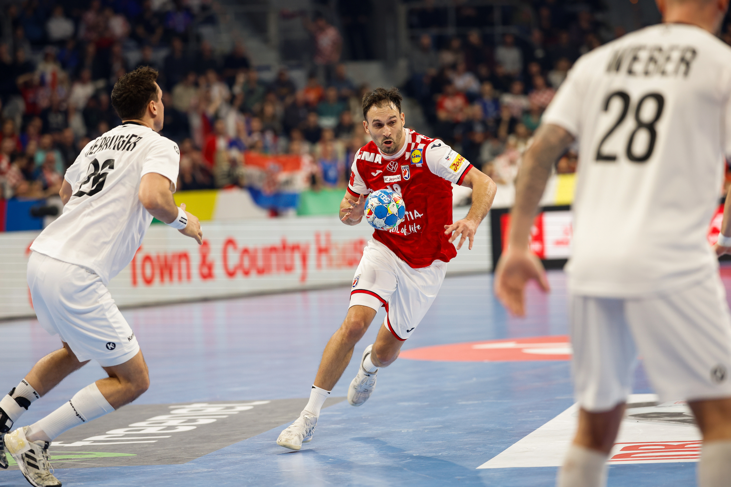 PERKOVAC: Moglo je to biti mnogo lakše, ali idemo sad zapeti protiv Rumunjske