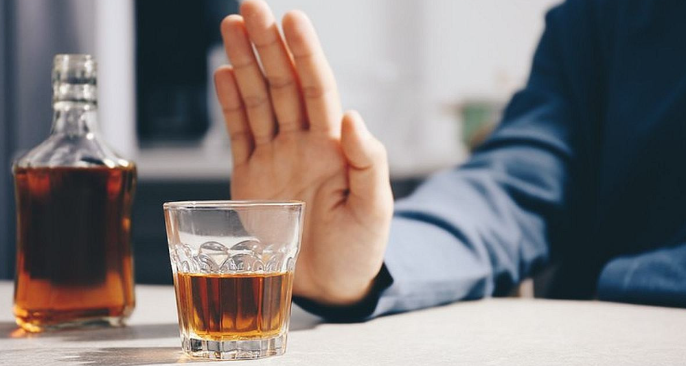 AKO PRESTANEMO PITI ALKOHOL?