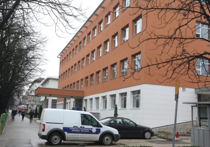 Dilerka Iz Prijedora Nece U Zatvor Platila 18000 Km Da