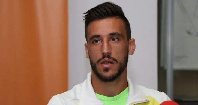 Damir Džumhur proživljava najteže trenutke karijere, oglasio se nakon što je predao meč: ‘Tužan sam, imam problem…’