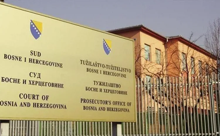 FILIPINKA U GRADAČCU RADILA PO 15 SATI KAKO BI VRATILA NAVODNI DUG, BRANILI JOJ KRETANJE