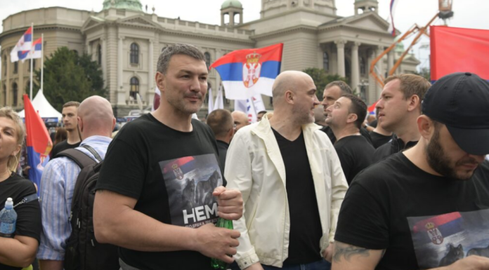 Hrabri Novinari Obisli Zgradu Gdje Je Vlada Mandic Skupljao Fantomske