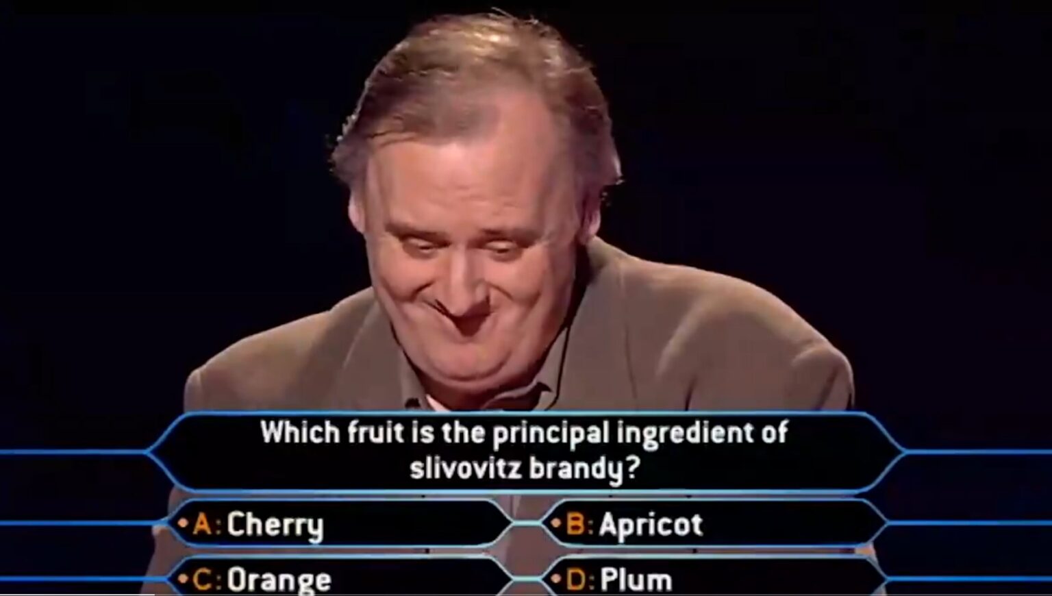 MAMA ZNA / Zvao je mamu u pomoć oko pitanja o šljivovici