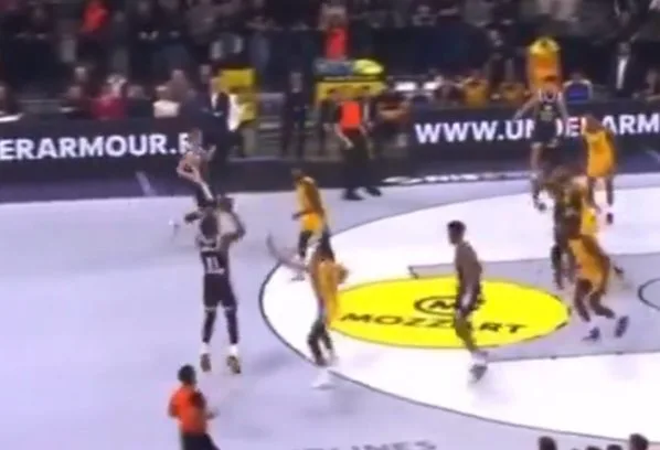 NEPROCJENJIVA REAKCIJA: Nanellin trio razveselio dvoje mališana (VIDEO)