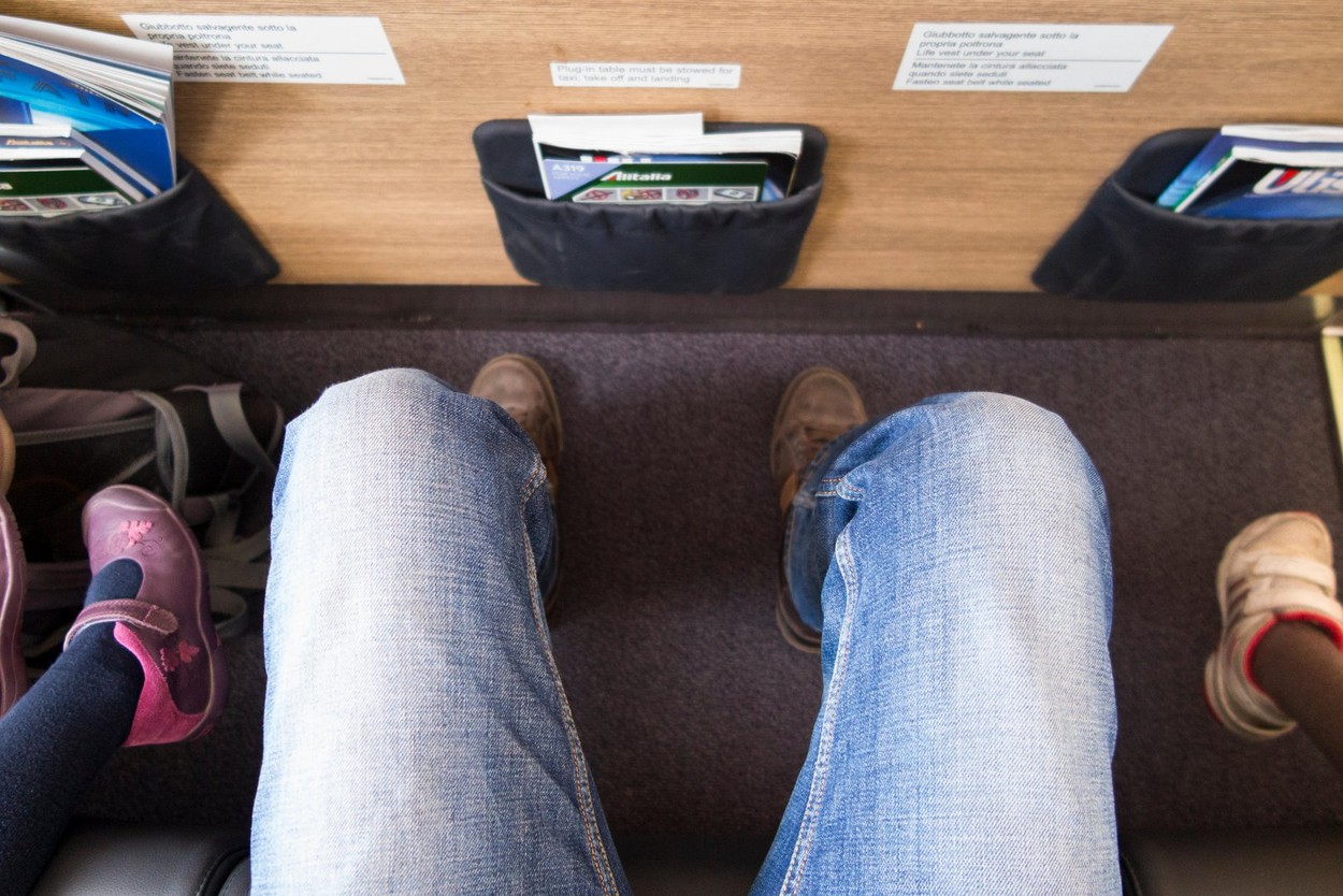 Odjeća koju ne bismo trebali nositi u avionu ako mislimo na svoje zdravlje: Ova dva komada su naš najčešći odabir