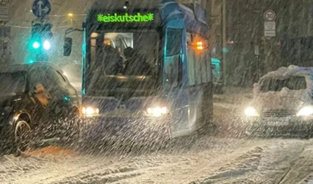 POLARNA OLUJA! EVROPA PARALIZIRANA, NA BALKAN STIŽE LEDENI VAL