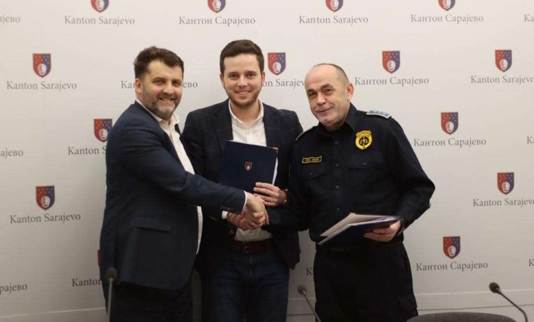 Potpisan novi Kolektivni ugovor između Vlade Kantona Sarajevo i Sindikata policije KS