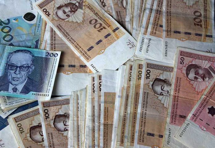 U Prosloj Godini Uplaceno Vise Od 7345 Milijardi Km Javnih