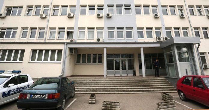 Vozio 200 Kmh Poginula Dva Saputnika Potvrdena Optuznica Protiv Bahatog